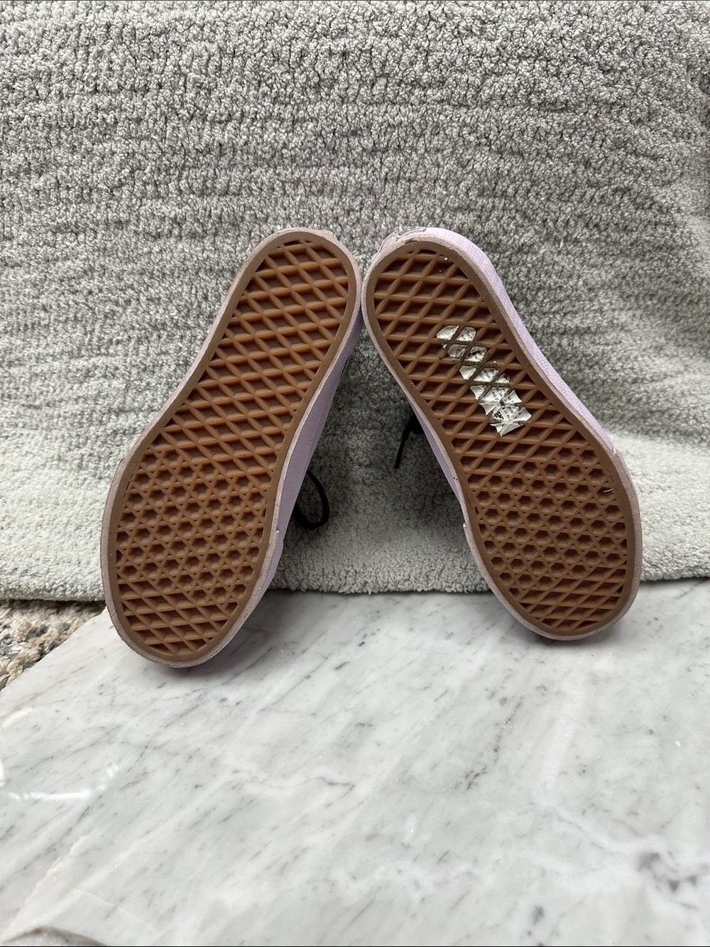 Vans Classic Lace-Up Platform Sneakers in Light Lavender Kid’s US sz. 4 - Picture 6 of 7